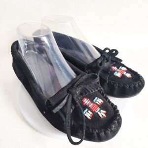 Minnetonka Kilty Black Suede Beaded Thunderbird Boho Moccasins‎ Flats Size 9
